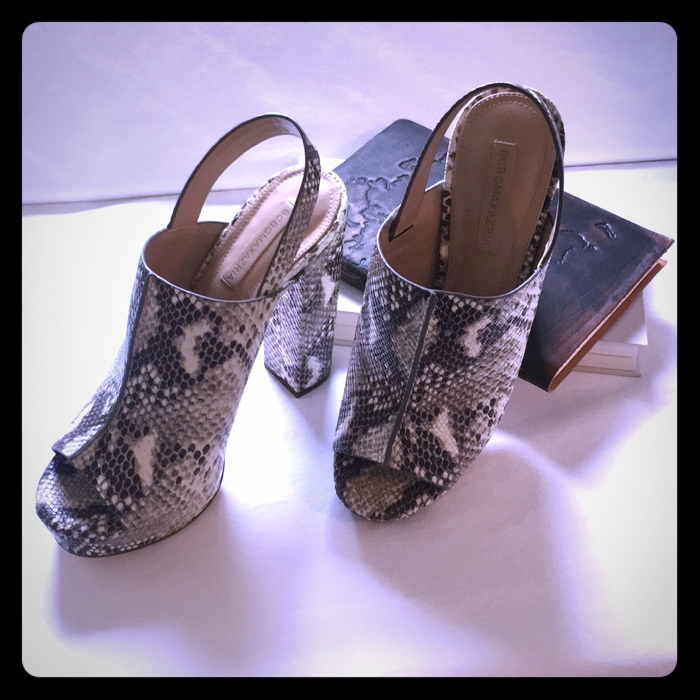 BCBGMAXAZRIA Platform Slingback Sandal
